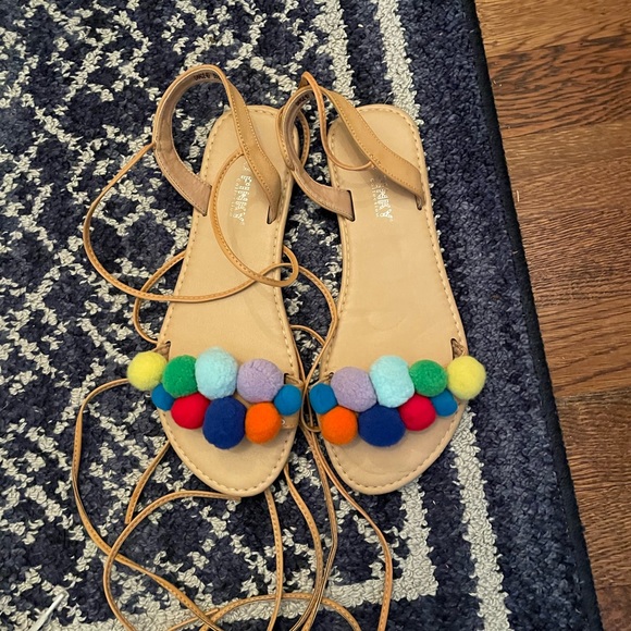 VIA PINKY Sz 7 Grace pom pom gladiator tie up flat sandal - Picture 3 of 5